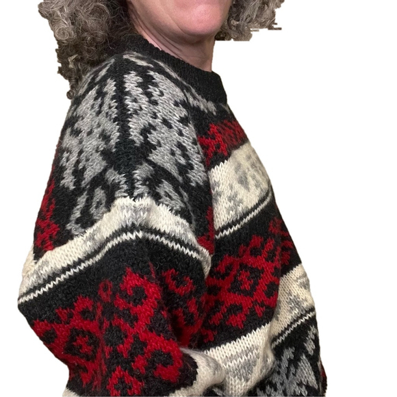 Vintage Sweaters - VINTAGE 100% Virgin Wool Pullover Crew Neck Sweater Black Cream Grey Red Large